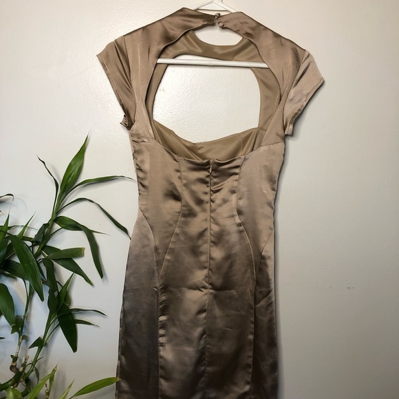 Silk Dress🤩 - Picture 5 of 5